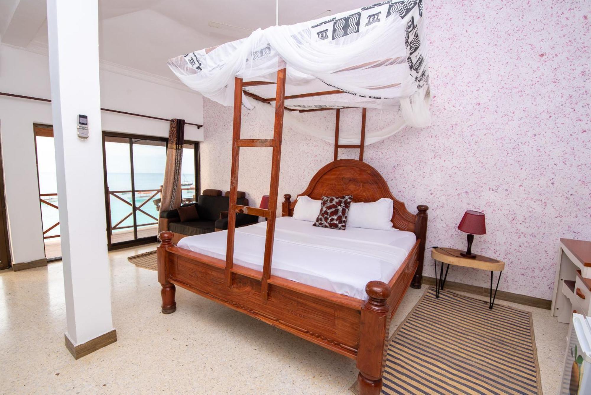 Zenobia Beach Resort Nungwi Room photo